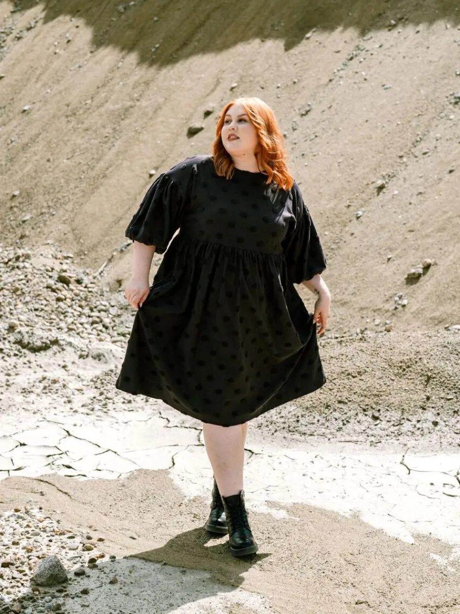 Elena Mekko, Musta Big Dot>Aarre Clearance