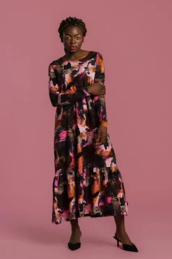 Olisa Mekko, Rosa Fall><noscript><img width=