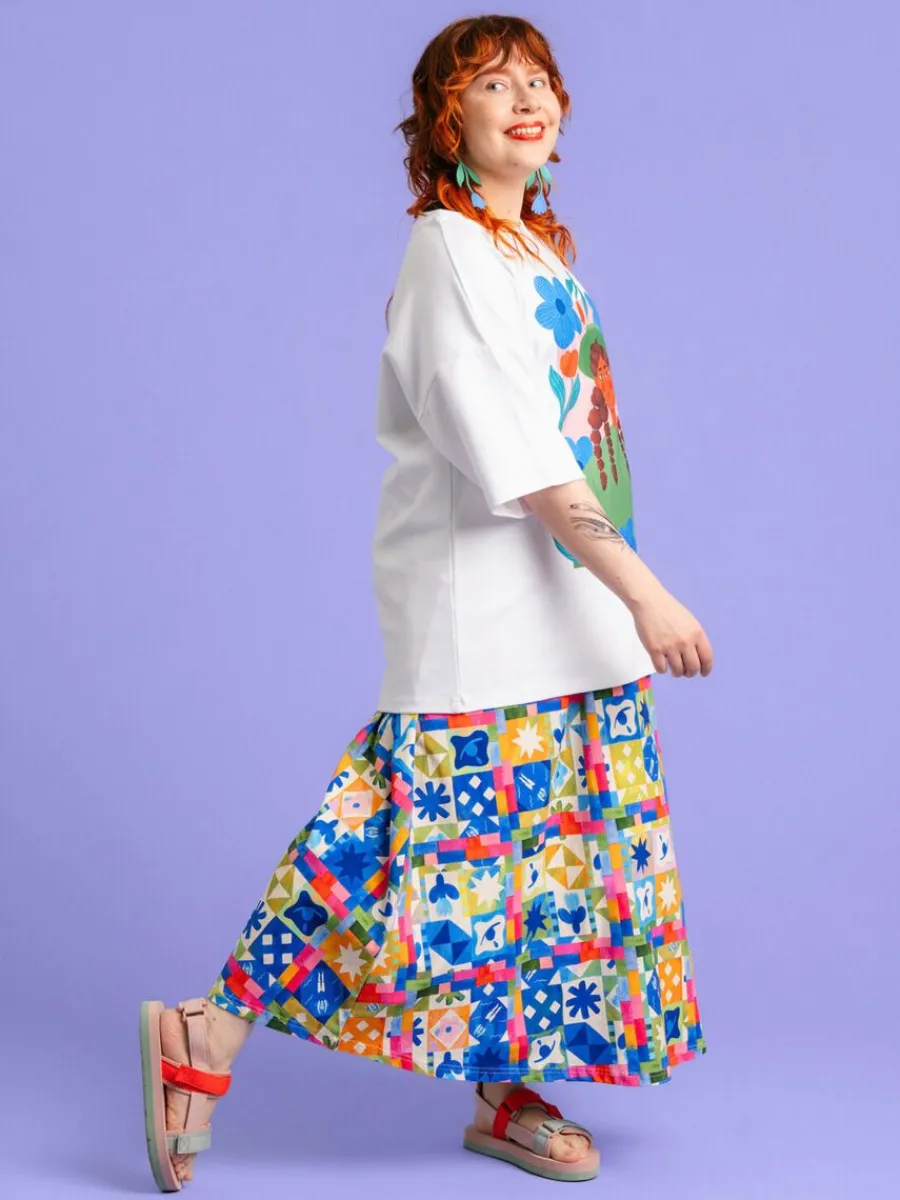Queen T-Paita, Blossom>Aarre Store