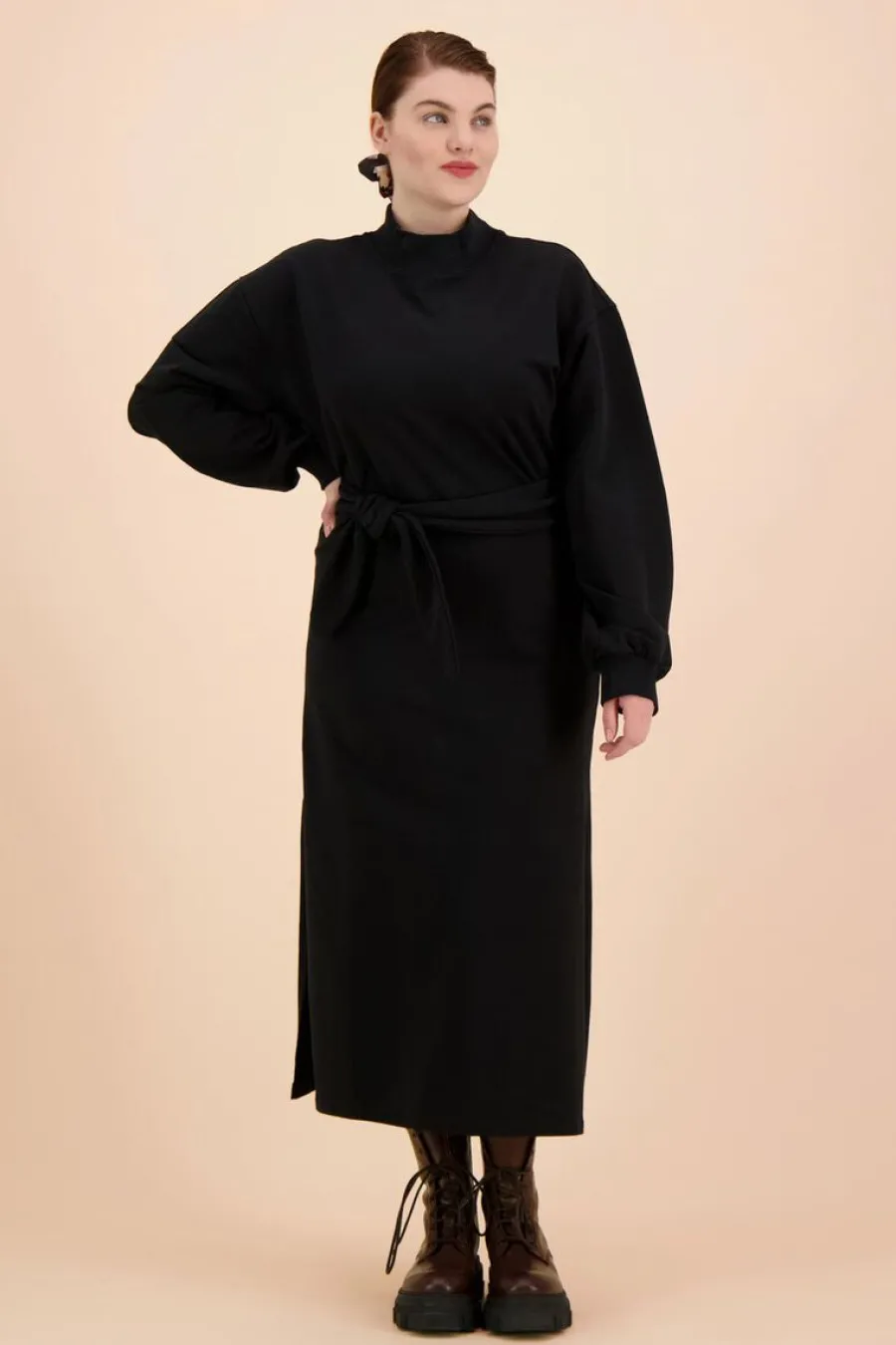 Belted Collegemekko, Musta>Kaiko Best Sale