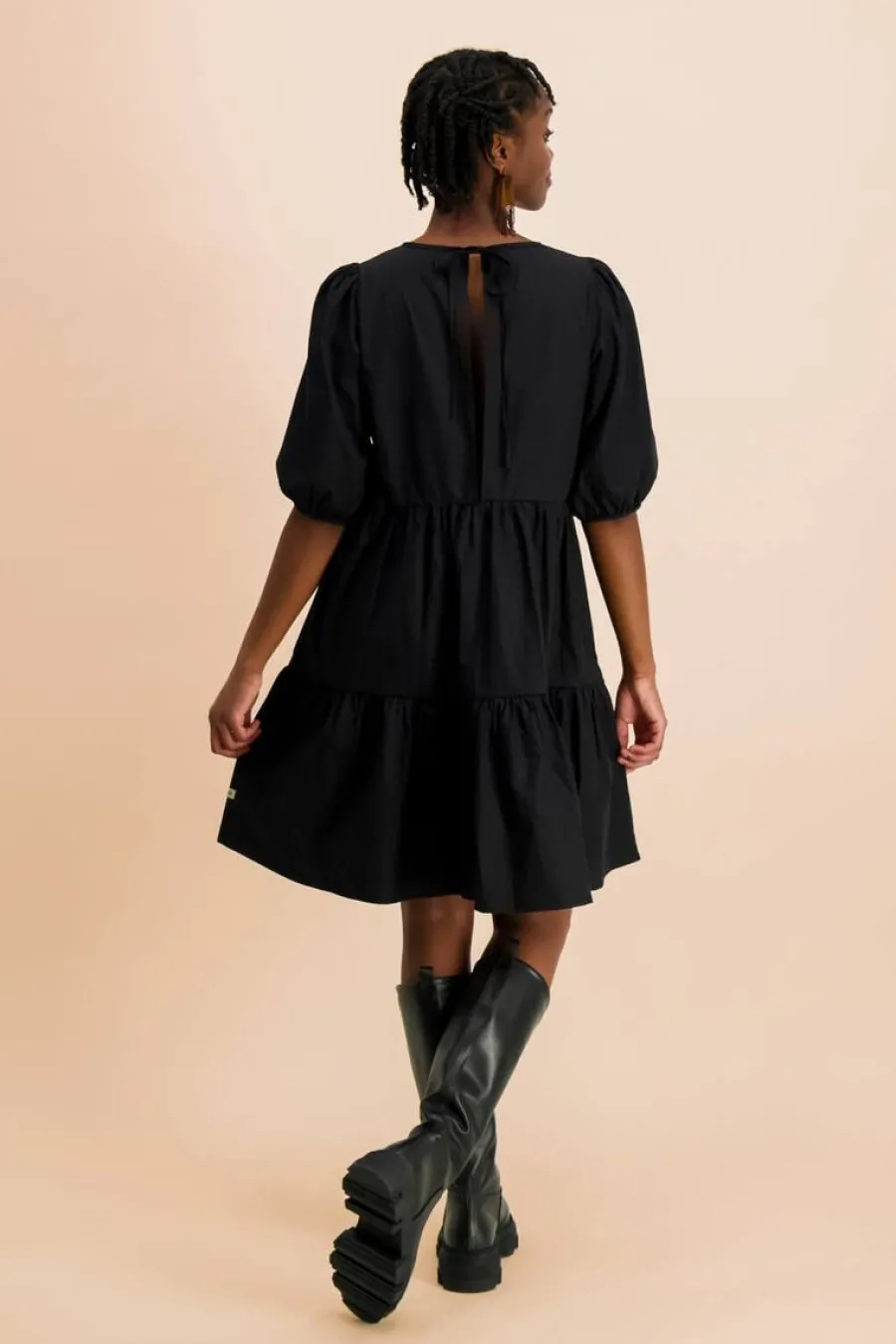 Tiered Mini Mekko, Musta>Kaiko Fashion