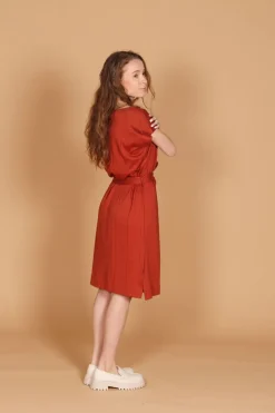 Louna Mekko, Ruosteenpunainen><noscript><img width=