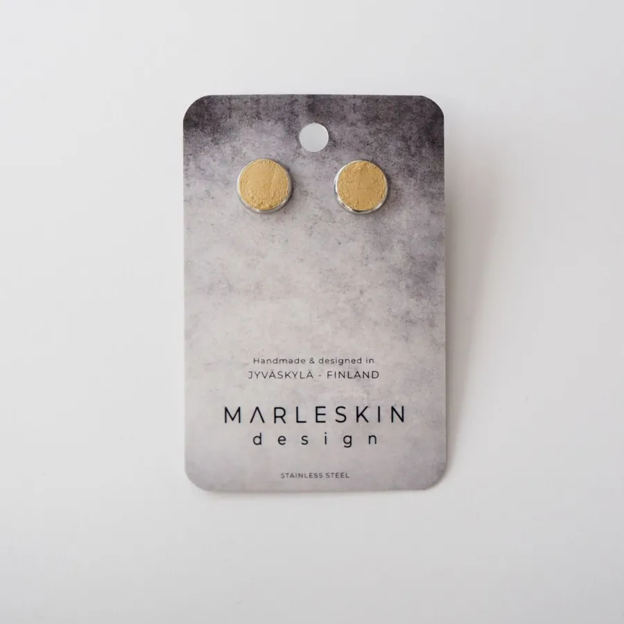 Lumo Nappikorvakorut, Kartano>Marleskin Sale