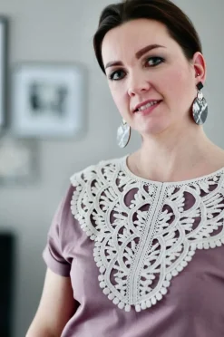 Ilona Paita, Mauve><noscript><img width=