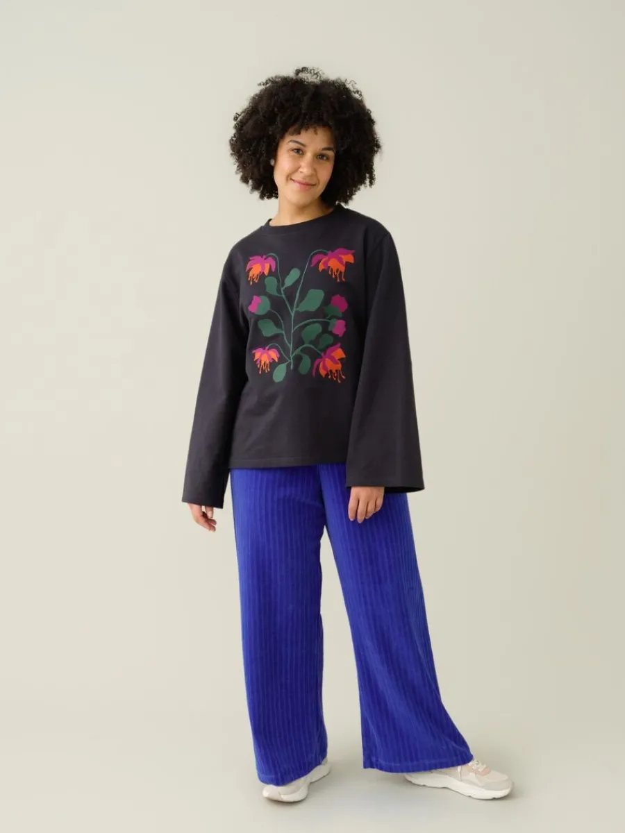 Botania Embroidery Collegepaita>Mainio Store