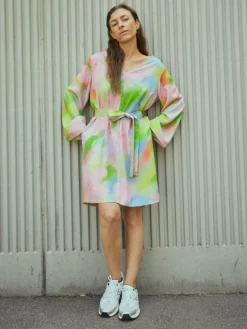 Pink Bloom Tunikamekko><noscript><img width=
