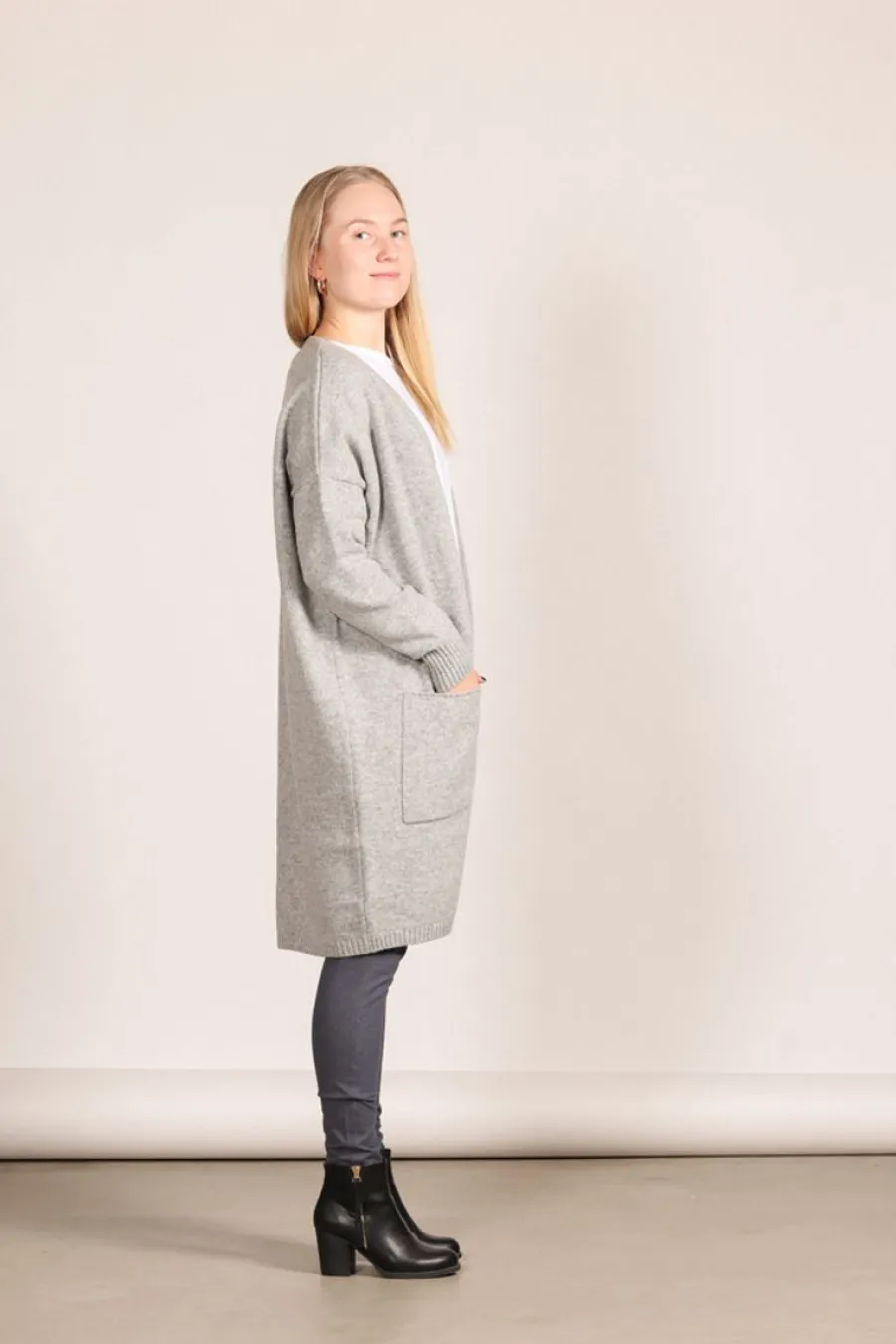 Monica Neuletakki, Vaaleanharmaa>Puuvillatehdas Cheap