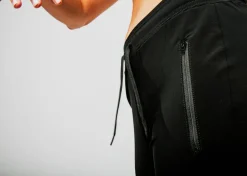 Npra Yed Joggers, Musta><noscript><img width=