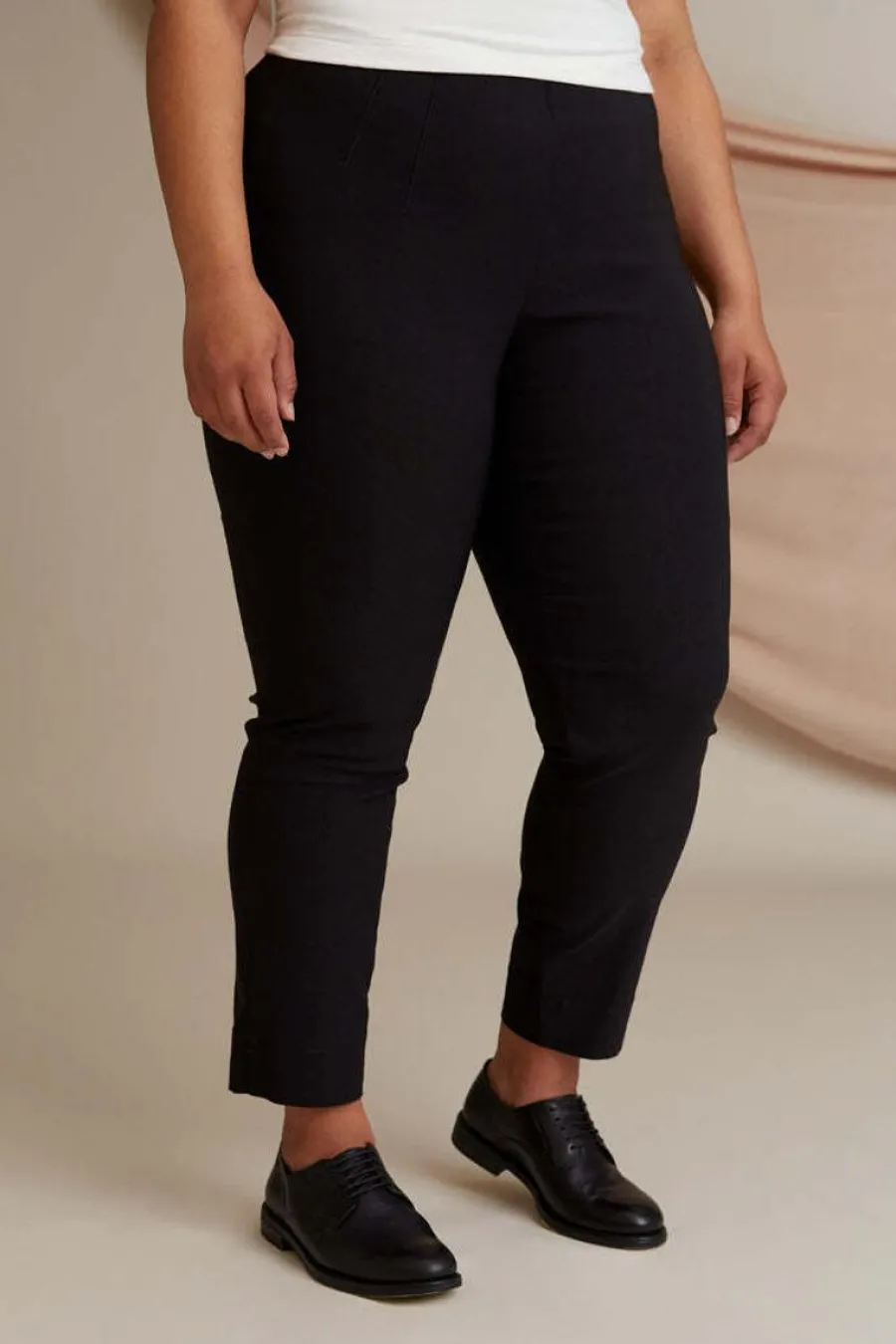 Daria Housut, Tummansininen>Voglia Shop
